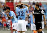 Augusto y De Lucas se lamentan durante el Celta-M�laga que inaugur� la pasada cmapa�a.