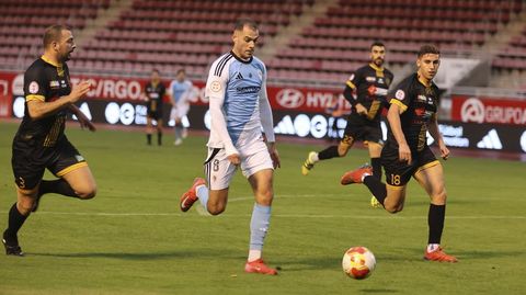 El Compos regaló dos puntos en su último compromiso en San Lázaro ante el Barbadás (1-1)