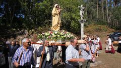 El buen tiempo anim� la fiesta de A Merc� en A Pobra