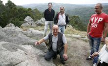 La asociaci�n Vedoreira coordina los trabajos encargados por el Concello y participan Reserva de la Biosfera y Refuxios do Mandeo. 