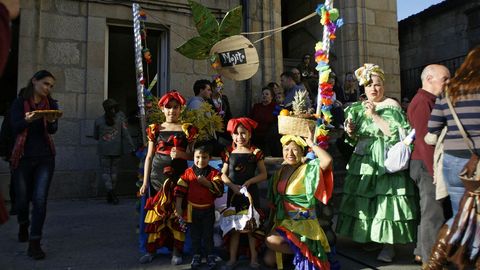 Desfile de carnaval del conservatorio de Ribadavia.En Ribadavia, el desfile de entroido combin disfraces y mucha msica. Estaba protagonizado por los integrantes del conservatorio