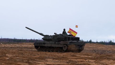 Carro de combate Leopard 2E desplegado por Espaa en Letonia.