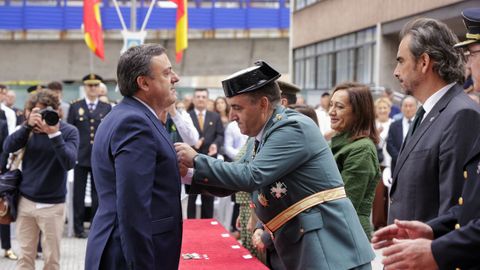 Gonz�lez Formoso recibe la Cruz de Plata de la Guardia Civil