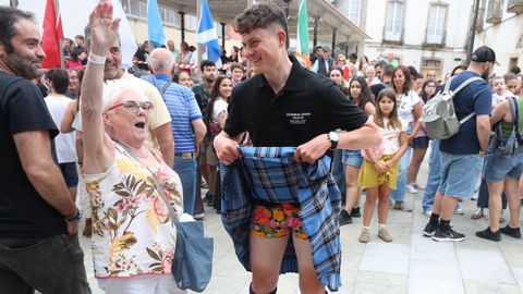 Buen humor y alegr�a en el festival ortegano