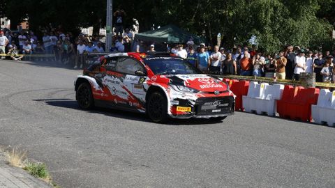 El Rali de Ourense ya est� en marcha.La primera especial depar� una dura batalla y gran ambiente en Amoeiro