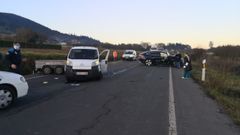 El accidente de tr�fico tuvo lugar esta tarde en la conocida recta de A Anllada, en la carretera N-640, en Cuntis