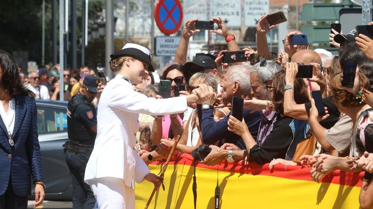 La alcaldesa de Santiago culpa a su departamento de protocolo de haber confirmado su asistencia a la entrega de la medalla de Galicia a la princesa Leonor