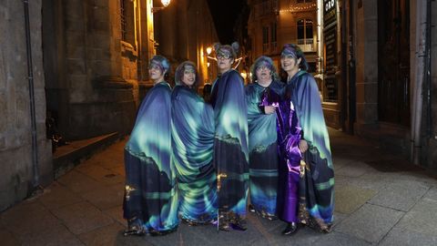 El Liceo ourensano se llen� de comadres vestidas con trabajad�simos y orginales difraces