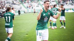 Dani Ojeda celebrando su tanto frente al Pontevedra