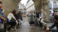 Montse Santillana agradece a las muchas personas que se acercaron hasta la plaza de O Toural para brindar un sentido adi�s a su hermano Manuel