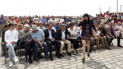 ACTO DEL HOMENAJE A PLACIDO BETANZOS EN EL QUE BAUTIZOCON SU NOMBRE EL PASEO MARITIMO DE PALMEIRA