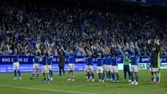 Los jugadores del Real Oviedo celebran la victoria ante el Eibar