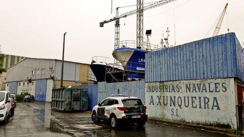 Operativo de la Guardia Civil y Polica Nacional contra el narcotrfico. Registros por la fabricacin de narcolanchas en una empresa de Moaa-