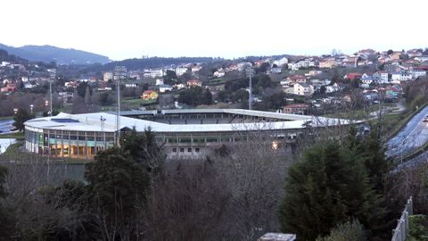 Vista exterior del estadio de A Malata. 