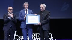 Entrega del Premio Ourensana 2022 a Manuel Outumuro.