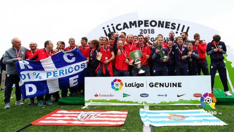 Jugadores del Espanyol y el Athletic, primer y segundo clasificados de la Liga Genuine del a�o pasado 