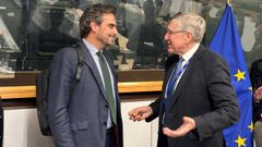 El conselleiro Diego Calvo, co coordinador europeo do corredor atlántico, François Bausch

