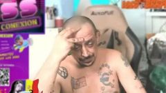 Sim�n P�rez en uno de los v�deos