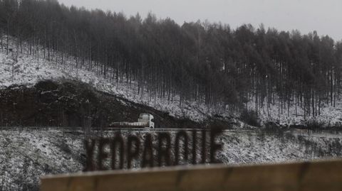 La carretera entre Quiroga y Seoane do Courel, la LU-561, estuvo abierta al trfico todo el da, a pesar de la nieve