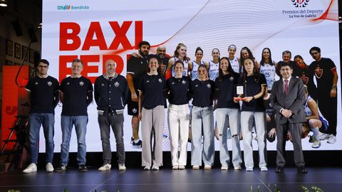 El Baxi Ferrol gan� el premio a mejor equipo. Entreg� el reconocimiento el delegado del Gobierno en Galicia, Pedro Blanco, y lo recibieron integrantes de la plantilla y del cuerpo t�cnico
