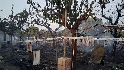 El incendio en un cámping de El Vendrell ha quemado 17 parcelas