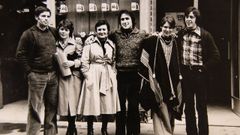 Los presos con mayor condena del Proceso de los 23 al salir de la cárcel con la amnistía de 1976, junto a sus mujeres: Rafael Pillado con Pilar Otero, Manuel Amor Deus con Fina Varela, y José María Riobóo con Encarna Puentes