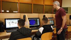 Clase en la Escola Oficial N�utico-Pesqueira de Ribeira