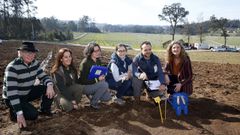 Científicos del CSIC trabajan para recuperar especies extintas de uva blanca en Meis