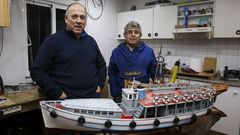 Al frente de un astillero a escala