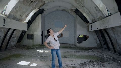 Milla, en el interior de la capilla.