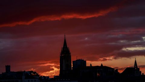 Vista de la silueta de la catedral de Oviedo