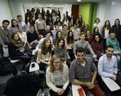 Los 82 alumnos de Medicina que cursan sexto en el Chuac