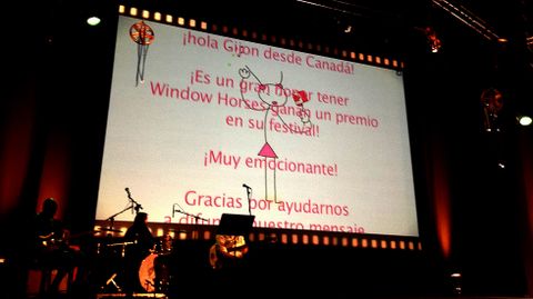 El simp�tico v�deo de Ann Marie Fleming agradeciendo su premio Animaficx