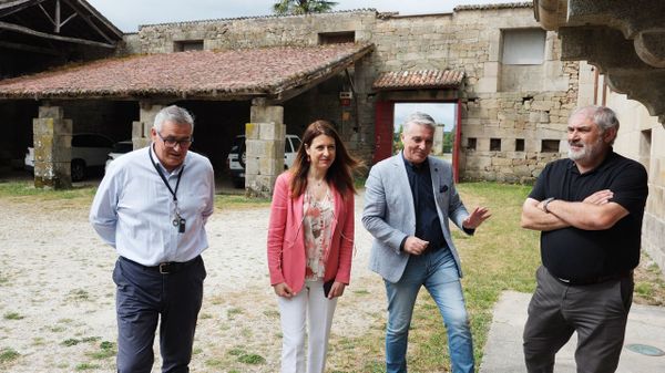 La conselleira de Medio Rural en el Centro de Fontefiz
