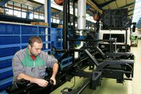 Aunque no hay encargos, la plantilla acude cada d�a a la f�brica.