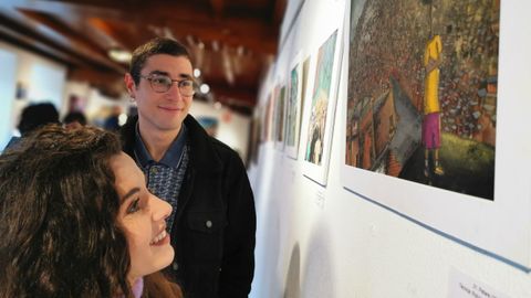 Marian Rivera y Octavio Blanco, en la inauguracin de la exposicin  Invenciones , en la que tambin se incluyen obras de Secundino Rivera, en el concello de Ortigueira