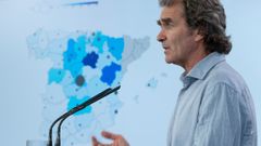 Simn, ayer, en la rueda de prensa en la que aparece el mapa de Espaa sin datos de Catalua