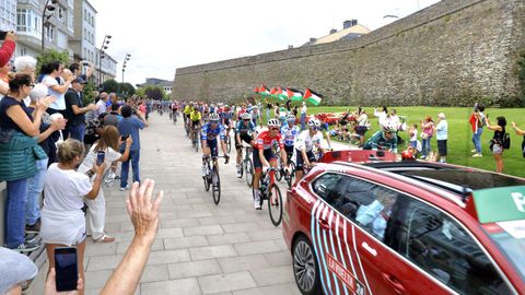 Previa a la salida de la etapa de La Vuelta en Lugo