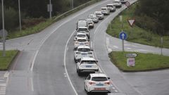Cientos de taxistas de toda Galicia colapsan Santiago para protestar contra los VTC