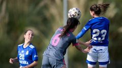 Marina Monte Titay Real Oviedo Femenino Madrid CFF.Marina Monte pugna por un bal�n a�reo ante el Madrid CFF