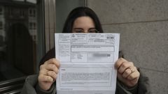 Macarena sujeta la multa que le han puesto por error y que no consigue que le anulen