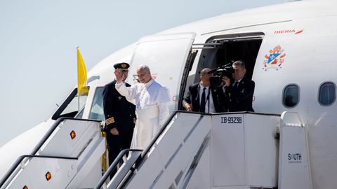 El papa dejaba Madrid este martes minutos antes del mediod�a