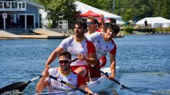 Pablo Gra�a, en segundo lugar, seguido de Manuel Font�n y Adri�n Sieiro, ene l C4-500 que se proclam� campe�n del mundo