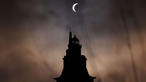 Eclipse total desde la torre de H�rcules
