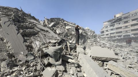 El Ejercito israel� destruy� la  Torre Ghafri, el edificio m�s alto de Gaza 