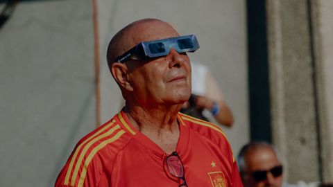 Eclipse total en la estaci�n de monta�a de Manzaneda