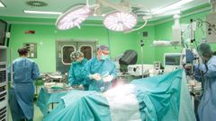 Operaci�n de c�ncer de recto realizada con cirug�a rob�tica esta semana en el Hospital Montecelo, en Pontevedra