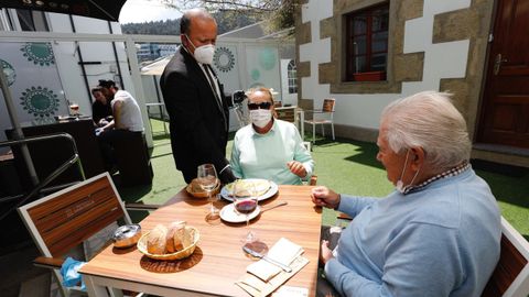 Una de las terrazas del Louzao el día del reinicio de la actividad