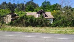 Ruinas de la antigua taberna Caseta de Ansemil, a unos tres kilómetros de Celanova. El guerrillero monfortino Ramón Yáñez Pereira murió en un tiroteo en este lugar el 13 de julio de 1943