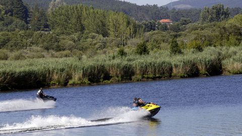 Motos de auga en una imagen de archivo